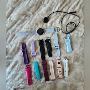 Samsung Galaxy Watch 7 40mm LTE Silver With Charger And 12 Bands